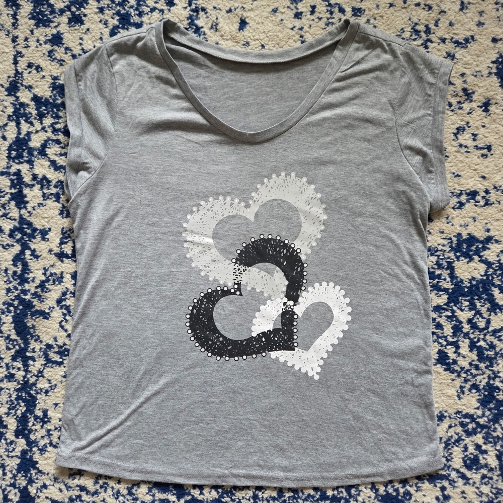 Chic Gray Heart Women's Tee